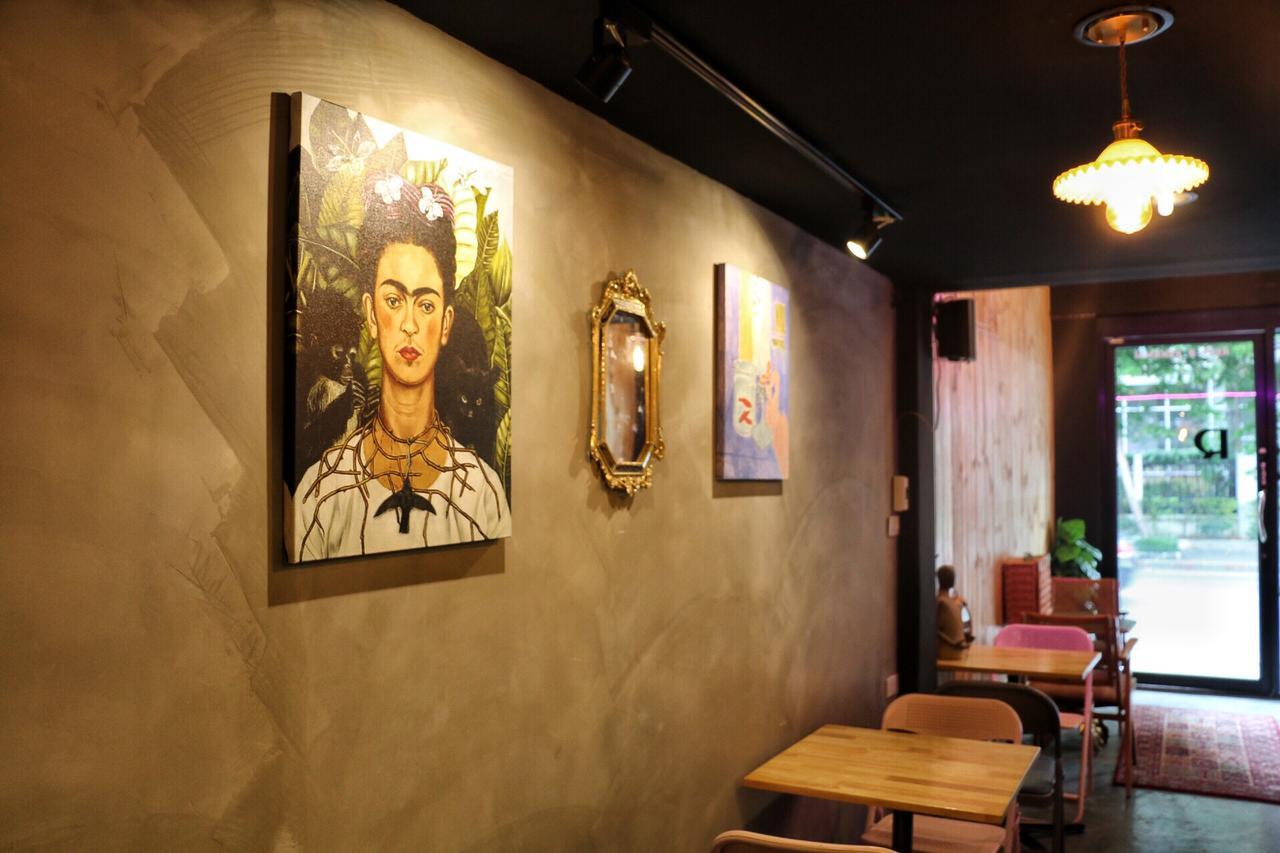 Rest At Ekkamai Hostel Bangkok Ngoại thất bức ảnh